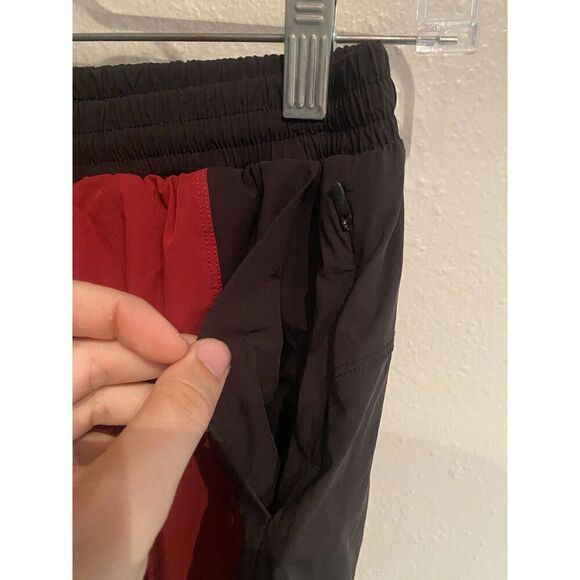 Barry’s Bootcamp Gym Athletic 2 In 1 Shorts Mens Small Black Red Lined - Picture 4 of 8